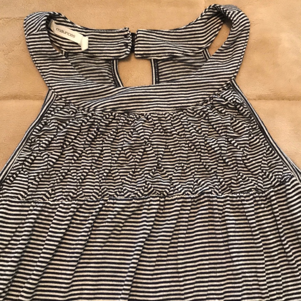 Maurice’s Medium black striped swing tank